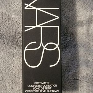 NARS Soft Matte Complete Foundation
